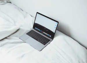 万方论文查重内容包括哪些部分？